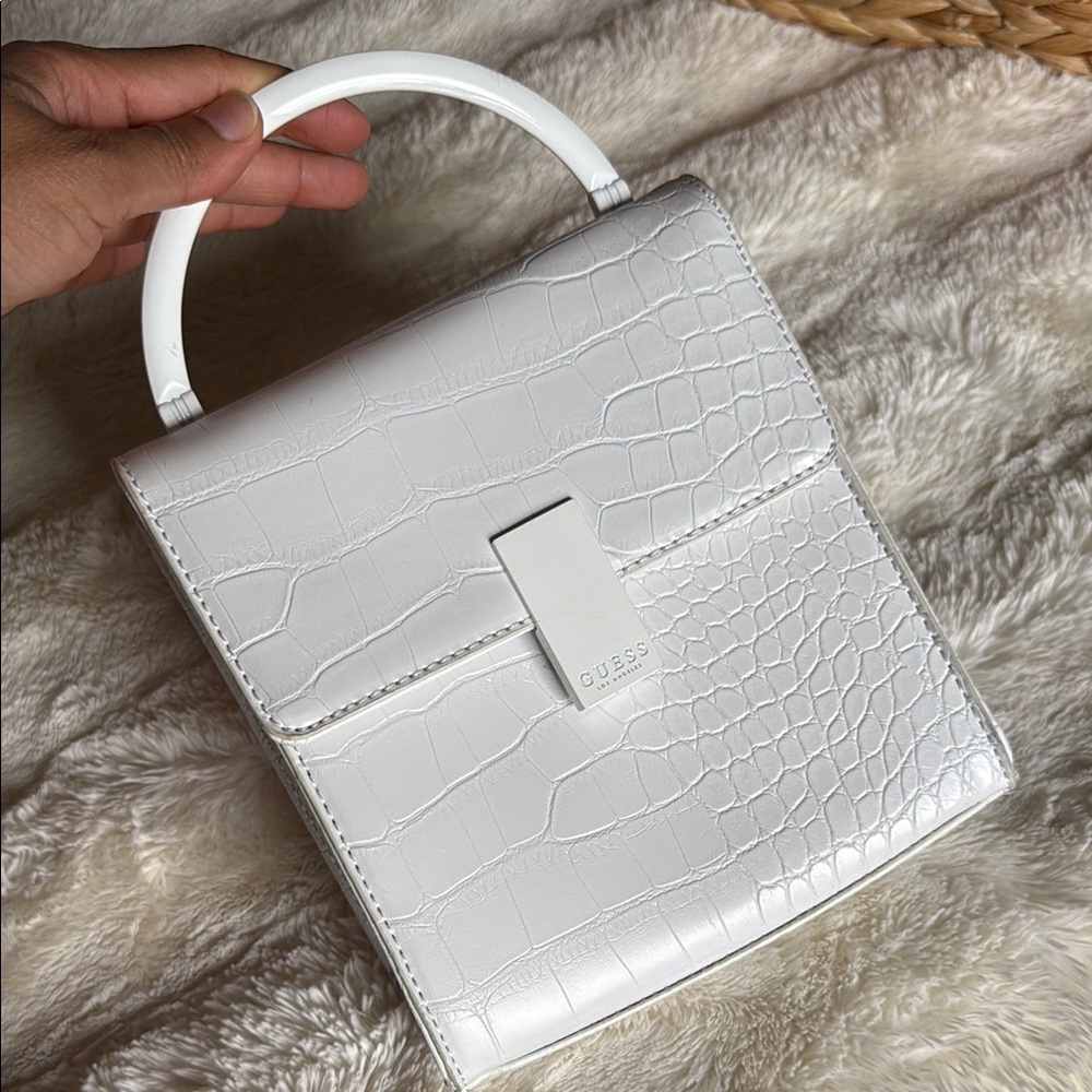 GUESS small handbag with solid handle